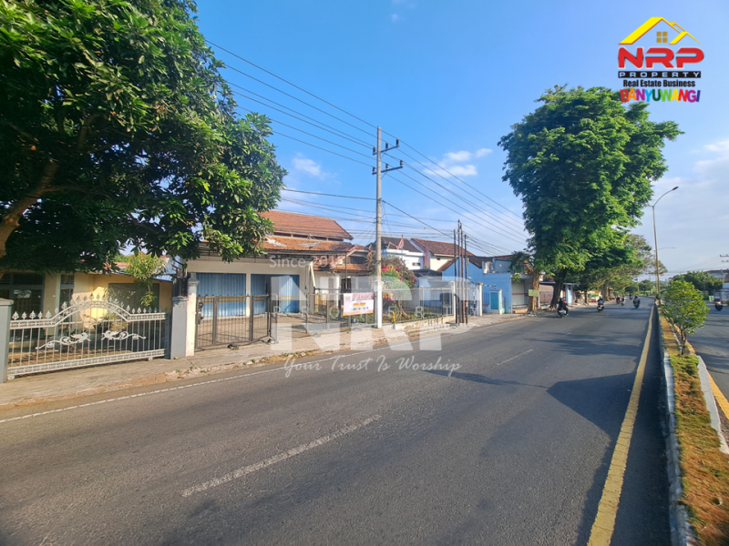 Disewakan Gudang/Ruko di Kebalenan - Banyuwangi Disewakan Gudang/Ruko di Kebalenan - Banyuwangi Disewakan Gudang/Ruko di Kebalenan - Banyuwangi
Premium Location di Pusat Kota Banyuwangi. Kawasan perumahan dan perkantoran/Industri&nbsp;
Cocok untuk NRP BANYUWANGI