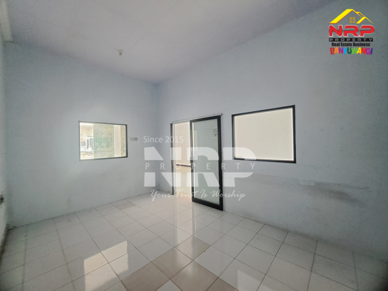 Disewakan Gudang/Ruko di Kebalenan - Banyuwangi Disewakan Gudang/Ruko di Kebalenan - Banyuwangi Disewakan Gudang/Ruko di Kebalenan - Banyuwangi
Premium Location di Pusat Kota Banyuwangi. Kawasan perumahan dan perkantoran/Industri&nbsp;
Cocok untuk NRP BANYUWANGI