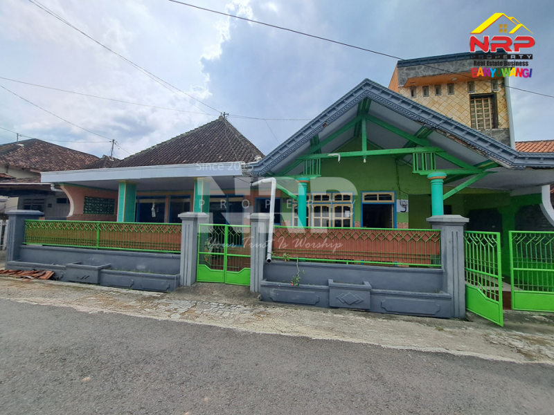 Disewakan Murah Rumah di Dadapan - Banyuwangi  Disewakan Murah Rumah di Dadapan - Banyuwangi  Disewakan Murah Rumah di Dadapan - Banyuwangi&nbsp;
50 meter dari Jl. Desa. Cocok untuk investasi jangka panjang
Dekat dengan kawasan wisata dan perhotelan NRP BANYUWANGI