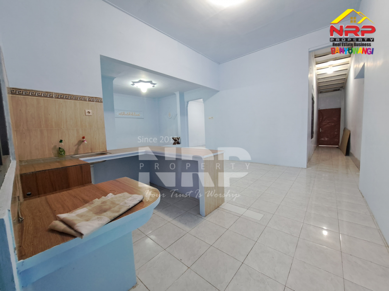 Disewakan Murah Rumah Siap Huni di Kebalenan - Banyuwangi  Disewakan Murah Rumah Siap Huni di Kebalenan - Banyuwangi  Disewakan Murah Rumah Siap Huni di Kebalenan - Banyuwangi&nbsp;
Sangat Cocok Untuk Hunian Dekat dengan Fasilitas Pendidikan, Perbelanjaan, Transportasi dan NRP BANYUWANGI