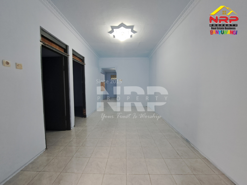 Disewakan Murah Rumah Siap Huni di Kebalenan - Banyuwangi  Disewakan Murah Rumah Siap Huni di Kebalenan - Banyuwangi  Disewakan Murah Rumah Siap Huni di Kebalenan - Banyuwangi&nbsp;
Sangat Cocok Untuk Hunian Dekat dengan Fasilitas Pendidikan, Perbelanjaan, Transportasi dan NRP BANYUWANGI