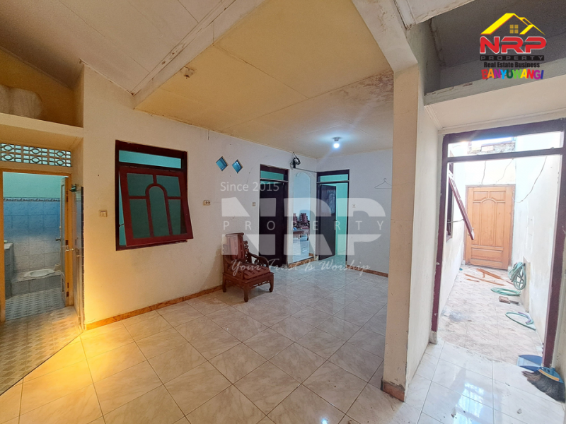 Disewakan Murah Rumah Siap Huni di Kebalenan - Banyuwangi  Disewakan Murah Rumah Siap Huni di Kebalenan - Banyuwangi  Disewakan Murah Rumah Siap Huni di Kebalenan - Banyuwangi 
Sangat Cocok Untuk Hunian Dekat dengan Fasilitas Pendidikan, Perbelanjaan, Transportasi dan NRP BANYUWANGI