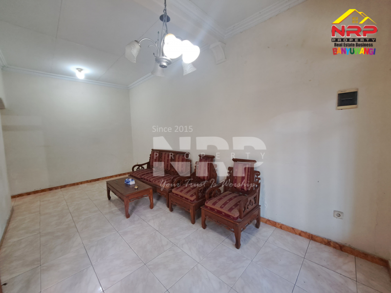 Disewakan Murah Rumah Siap Huni di Kebalenan - Banyuwangi  Disewakan Murah Rumah Siap Huni di Kebalenan - Banyuwangi  Disewakan Murah Rumah Siap Huni di Kebalenan - Banyuwangi 
Sangat Cocok Untuk Hunian Dekat dengan Fasilitas Pendidikan, Perbelanjaan, Transportasi dan NRP BANYUWANGI