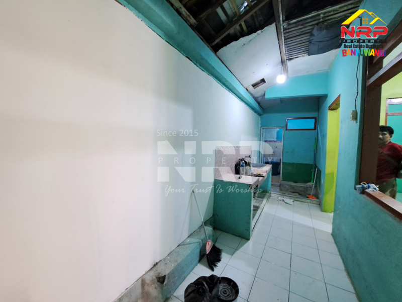 Disewakan Murah Rumah Siap Huni di Kebalenan - Banyuwangi  Disewakan Murah Rumah Siap Huni di Kebalenan - Banyuwangi  Disewakan Murah Rumah Siap Huni di Kebalenan - Banyuwangi&nbsp;
Sangat Cocok Untuk Hunian Dekat dengan Fasilitas Pendidikan, Perbelanjaan, Transportasi dan NRP BANYUWANGI