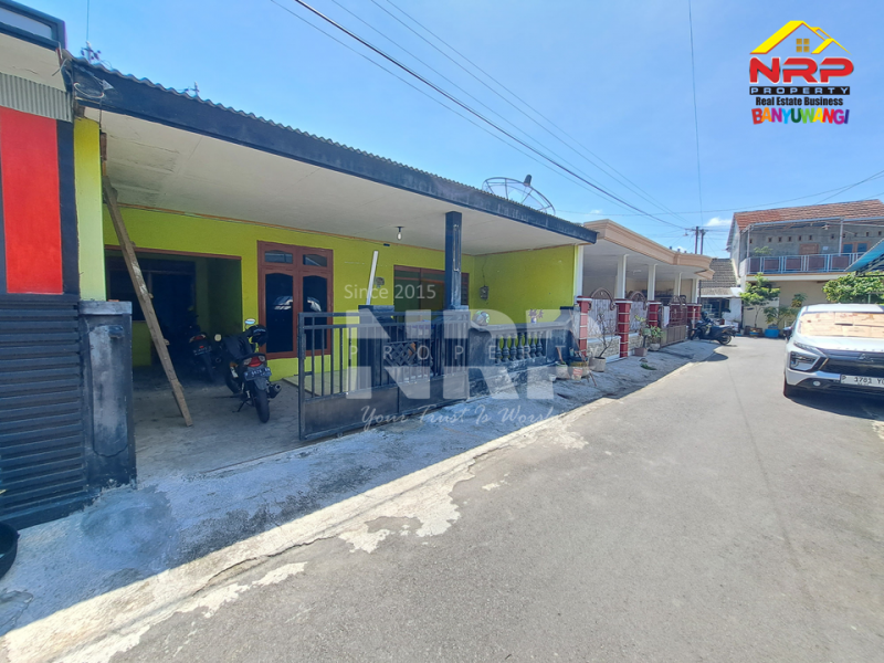 Disewakan Murah Rumah Siap Huni di Kebalenan - Banyuwangi  Disewakan Murah Rumah Siap Huni di Kebalenan - Banyuwangi  Disewakan Murah Rumah Siap Huni di Kebalenan - Banyuwangi&nbsp;
Sangat Cocok Untuk Hunian Dekat dengan Fasilitas Pendidikan, Perbelanjaan, Transportasi dan NRP BANYUWANGI