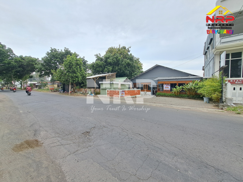Disewakan Resto Murah dan Prospek di Sobo - Banyuwangi  Disewakan Resto Murah dan Prospek di Sobo - Banyuwangi  Disewakan Resto Murah dan Prospek di Sobo - Banyuwangi&nbsp;
Terletak dikawasan sentra bisnis dan kuliner, pedidikan, dan pertokoan.&nbsp;
Dekat taman patung NRP BANYUWANGI