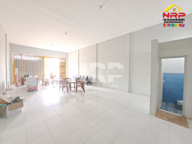 Disewakan Ruko 1 lantai tepi Jl. Raya Glagah - Banyuwangi  Disewakan Ruko 1 lantai tepi Jl. Raya Glagah - Banyuwangi  Disewakan Ruko 1 lantai tepi Jl. Raya Glagah - Banyuwangi&nbsp;
Ruko baru, area parkir luas, jalur utama menuju Kawasan Wisata Kawah Ijen.&nbsp;

Luas Tanah NRP BANYUWANGI