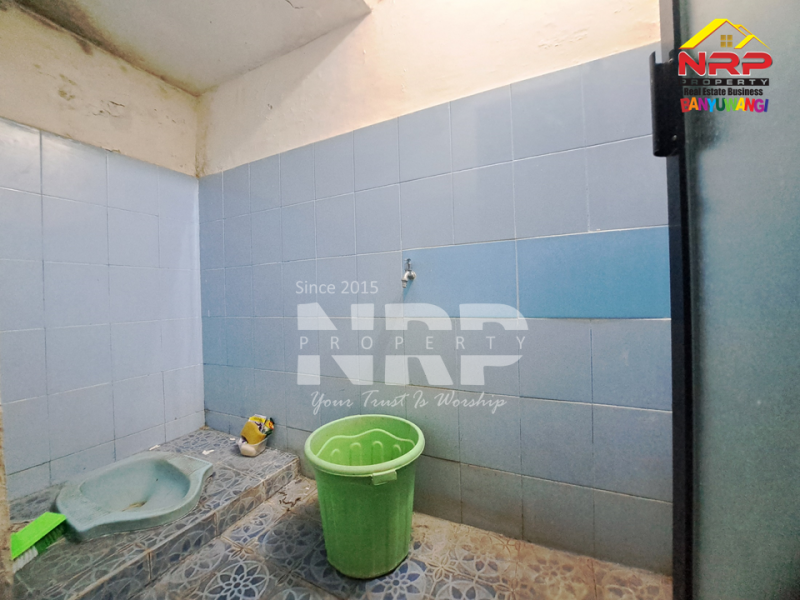 Disewakan Ruko 2 Lantai di Tamanbaru - Banyuwangi Disewakan Ruko 2 Lantai di Tamanbaru - Banyuwangi Disewakan Ruko 2 Lantai di Dekat Kampus Untag- Banyuwangi
Terletak di Area Kampus, Pertokoan, Kuliner dan Unit Usaha Lainnya

Luas Tanah : 24 m2 SHM
Luas NRP BANYUWANGI
