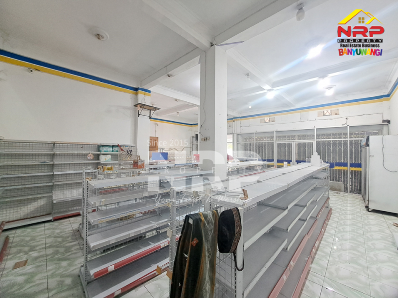 Disewakan Ruko 2 Lantai di tepi jalan raya Klatak, Banyuwangi Disewakan Ruko 2 Lantai di tepi jalan raya Klatak, Banyuwangi Disewakan Ruko 2 Lantai di tepi jalan raya Klatak, Banyuwangi
Nilai lokasi terus berkembang, cocok untuk apotik, butik, toko grosir, minimart NRP BANYUWANGI