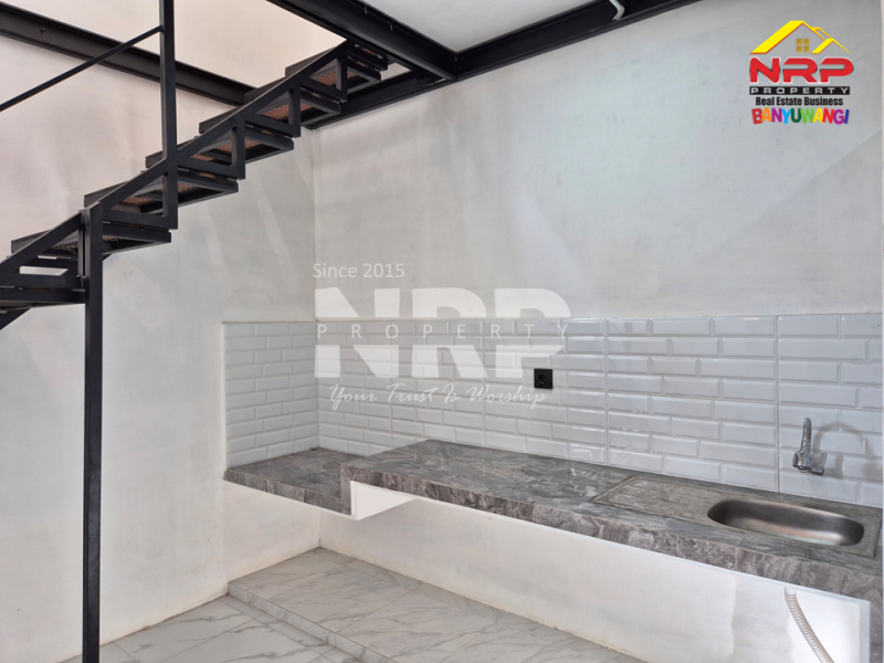 Disewakan Ruko 2 Lantai Mezanine  Jl. Utama Kedayunan - Banyuwangi  Disewakan Ruko 2 Lantai Mezanine  Jl. Utama Kedayunan - Banyuwangi  Disewakan Ruko 2 Lantai Mezanine&nbsp; Jl. Utama Kedayunan - Banyuwangi&nbsp;
Ruko strategis baru dekat RTH Kedayunan, Dekat hotel-hotel ternama NRP BANYUWANGI