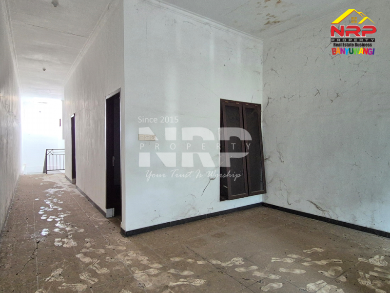 Disewakan Ruko 2 Lantai Murah di Jl. Kepiting - Banyuwangi  Disewakan Ruko 2 Lantai Murah di Jl. Kepiting - Banyuwangi  Disewakan Ruko 2 Lantai Murah di Jl. Kepiting - Banyuwangi&nbsp;
Terletak dikawasan sentra bisnis dan kuliner, pedidikan, dan pertokoan.&nbsp;
Dekat taman NRP BANYUWANGI