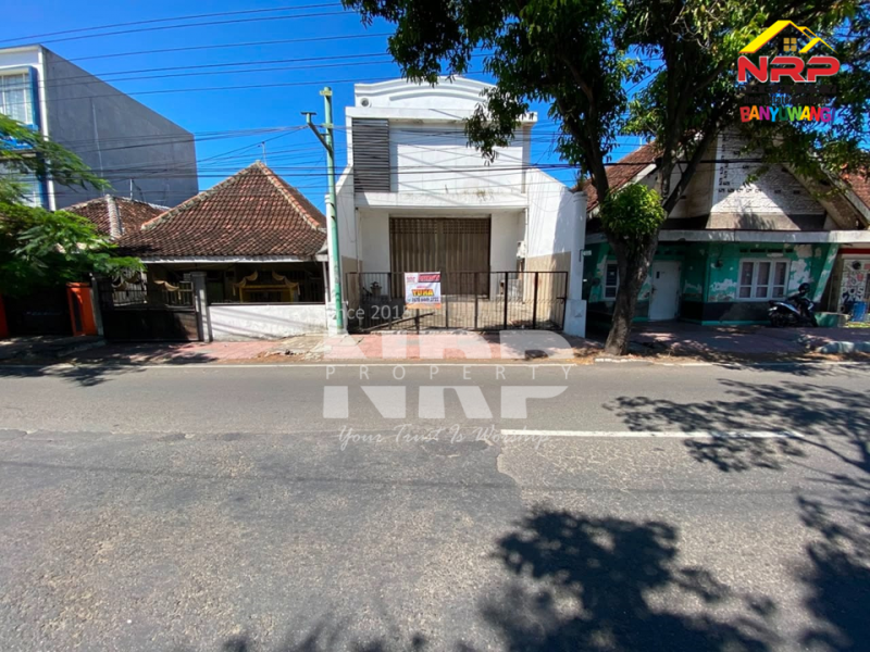 Disewakan Ruko 2 Lantai Siap Huni di Banyuwangi Kota  Disewakan Ruko 2 Lantai Siap Huni di Banyuwangi Kota  Disewakan Ruko 2 Lantai Siap Huni di Banyuwangi Kota&nbsp;
Ruko terletak di Pusat Bisnis Kota Banyuwangi
Cocok Untuk Klinik, Perkantoran, Dealer, Showroom NRP BANYUWANGI