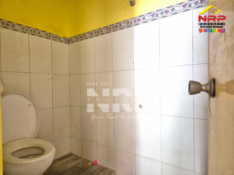 Disewakan Ruko 3 Lantai di Pakis - Banyuwangi Kota  Disewakan Ruko 3 Lantai di Pakis - Banyuwangi Kota  Disewakan Ruko 3 Lantai di Pakis - Banyuwangi Kota&nbsp;
Ruko terletak di Pusat Bisnis Kota Banyuwangi
Depan hotel santika banyuwangi. Cocok Untuk Klinik, NRP BANYUWANGI