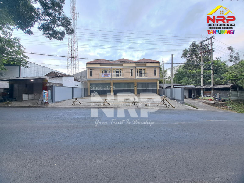Disewakan Ruko Baru 2 lantai di Kalipuro Banyuwangi  Disewakan Ruko Baru 2 lantai di Kalipuro Banyuwangi  Disewakan Ruko Baru 2 lantai di Kalipuro Banyuwangi&nbsp;
Berada dikawasan industri, akses jalur truk bertonase besar.
Cocok untuk ekspedisi, distributor NRP BANYUWANGI