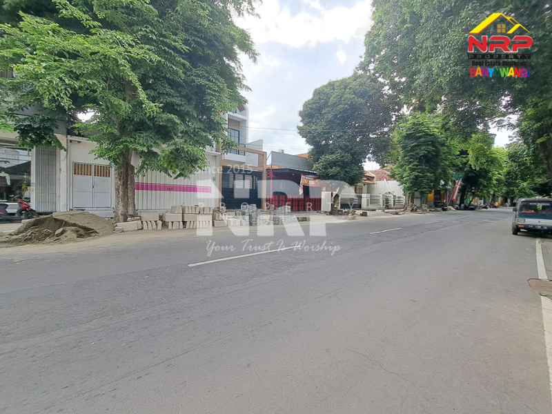 Disewakan Ruko Murah Strategis Pusat Kota Banyuwangi Disewakan Ruko Murah Strategis Pusat Kota Banyuwangi Disewakan Ruko Murah Strategis Pusat Kota Banyuwangi
Terletak di kawasan komersial, bisnis aktif dan Pusat Kuliner di Kota Banyuwangi

Luas Tanah : 110 NRP BANYUWANGI