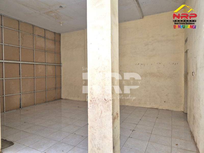 Disewakan Ruko Prospek dan Strategis tepi Jl. Adi Sucipto Banyuwangi Disewakan Ruko Prospek dan Strategis tepi Jl. Adi Sucipto Banyuwangi Disewakan Ruko Prospek dan Strategis tepi Jl. Adi Sucipto Banyuwangi
Lokasi terletak di Ruas Jalan Utama Kota Banyuwangi, Depan Kampus Untag&nbsp;
Lingkungan NRP BANYUWANGI