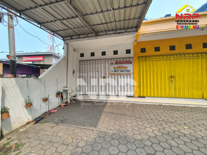 Disewakan Ruko Prospek dan Strategis tepi Jl. Adi Sucipto Banyuwangi Disewakan Ruko  Jl. Adi Sucipto Tukangkayu Banyuwangi Kota  Disewakan Ruko Prospek dan Strategis tepi Jl. Adi Sucipto Banyuwangi
Lokasi terletak di Ruas Jalan Utama Kota Banyuwangi, Depan Kampus Untag&nbsp;
Lingkungan NRP BANYUWANGI