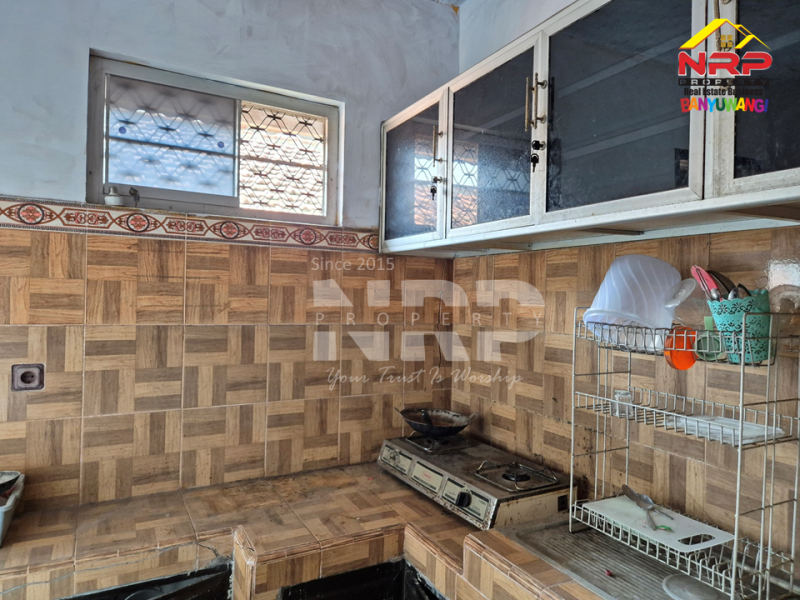 Disewakan Ruko Strategis 2 Lantai di JL. Adi Sucipto - Banyuwangi Disewakan Ruko Strategis 2 Lantai di JL. Adi Sucipto - Banyuwangi Disewakan Ruko Strategis 2 Lantai di JL. Adi Sucipto - Banyuwangi
Lokasi terletak di Ruas Jalan Utama Kota Banyuwangi
Lingkungan Kantor Dinas Pemerintahan, NRP BANYUWANGI