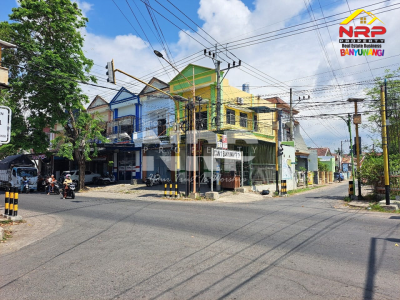 Disewakan Ruko Strategis 2 Lantai di Simpang 4 Jalan Kepiting, Sobo - Banyuwangi  Disewakan Ruko Strategis 2 Lantai di Simpang 4 Jalan Kepiting, Sobo - Banyuwangi  Disewakan Ruko Strategis 2 Lantai di Simpang 4 Jalan Kepiting, Sobo - Banyuwangi&nbsp;
Terletak dikawasan sentra bisnis dan kuliner, pendidikan, dan NRP BANYUWANGI