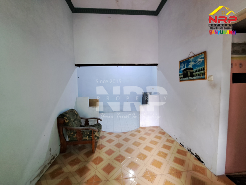 Disewakan Rumah 2 lantai di Ketapang - Banyuwangi  Disewakan Rumah 2 lantai di Ketapang - Banyuwangi  Disewakan Rumah 2 lantai di Ketapang - Banyuwangi&nbsp;
100 meter dari Jl. Raya Gatot Subroto Ketapang.&nbsp;
Dekat dengan pusat bisnis dan Pelabuhan NRP BANYUWANGI