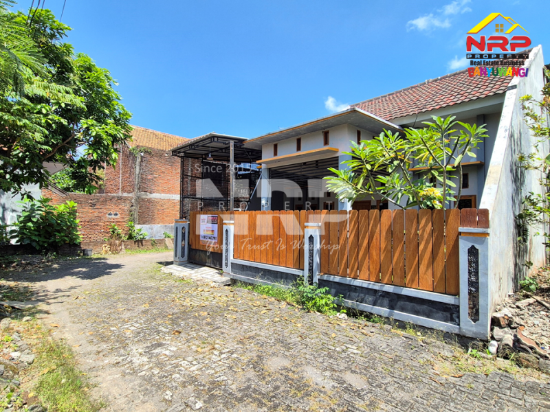 Disewakan Rumah 2 Lantai Siap Huni di Kawasan Perumahan Banyuwangi Kota  Disewakan Rumah 2 Lantai Siap Huni di Kawasan Perumahan Banyuwangi Kota  Disewakan Rumah 2 Lantai Siap Huni di Kawasan Perumahan Banyuwangi Kota&nbsp;
Dekat dengan Fasilitas Pendidikan, Perbelanjaan, Transportasi dan Fasilitas Umum NRP BANYUWANGI