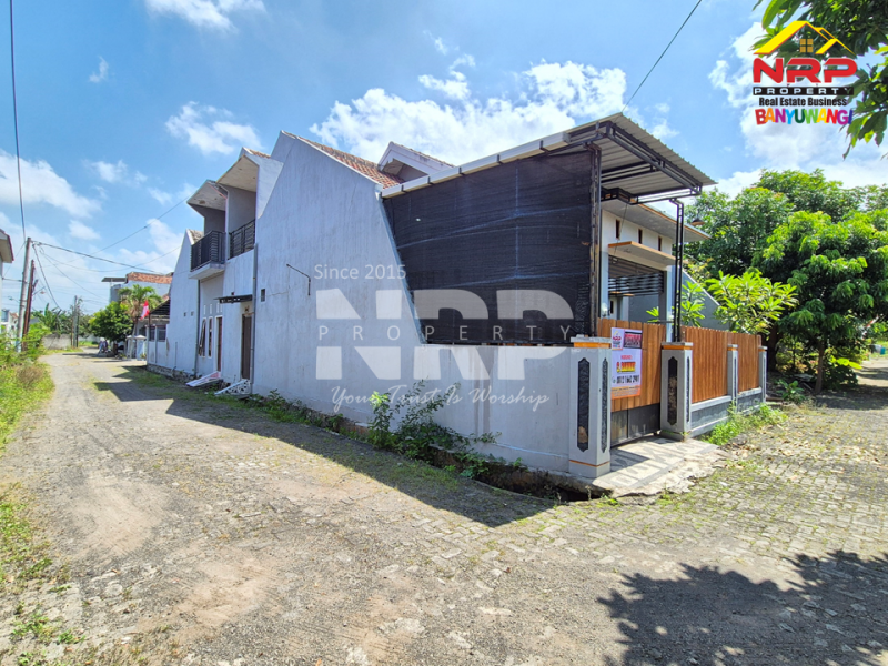 Disewakan Rumah 2 Lantai Siap Huni di Kawasan Perumahan Banyuwangi Kota  Disewakan Rumah 2 Lantai Siap Huni di Kawasan Perumahan Banyuwangi Kota  Disewakan Rumah 2 Lantai Siap Huni di Kawasan Perumahan Banyuwangi Kota&nbsp;
Dekat dengan Fasilitas Pendidikan, Perbelanjaan, Transportasi dan Fasilitas Umum NRP BANYUWANGI