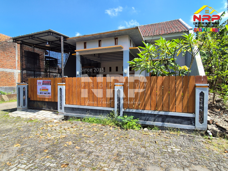 Disewakan Rumah 2 Lantai Siap Huni di Kawasan Perumahan Banyuwangi Kota  Disewakan Rumah 2 Lantai Siap Huni di Kawasan Perumahan Banyuwangi Kota  Disewakan Rumah 2 Lantai Siap Huni di Kawasan Perumahan Banyuwangi Kota&nbsp;
Dekat dengan Fasilitas Pendidikan, Perbelanjaan, Transportasi dan Fasilitas Umum NRP BANYUWANGI