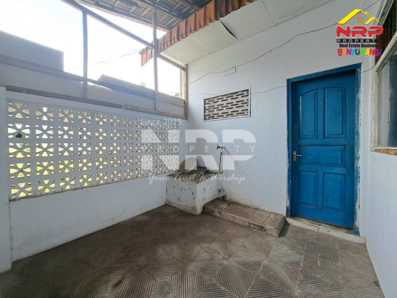 Disewakan rumah dan gudang sangat prospek di Tepi Jalan Gatot Subroto - Banyuwangi Disewakan rumah dan gudang sangat prospek di Tepi Jalan Gatot Subroto - Banyuwangi Disewakan rumah dan gudang sangat prospek di Tepi Jalan Gatot Subroto - Banyuwangi
Lokasi Sangat Strategis 0 Jalan Provinsi Banyuwangi
Sangat Cocok Untuk NRP BANYUWANGI