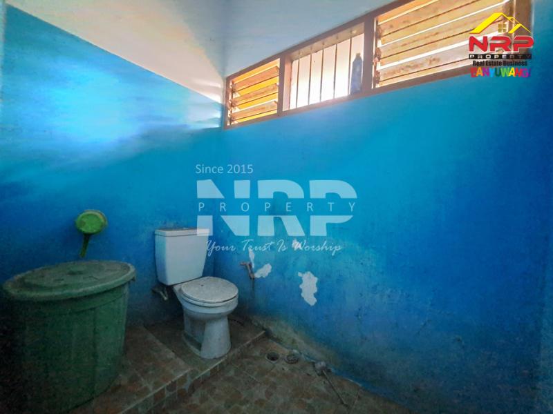 Disewakan rumah dan gudang sangat prospek di Tepi Jalan Gatot Subroto - Banyuwangi Disewakan rumah dan gudang sangat prospek di Tepi Jalan Gatot Subroto - Banyuwangi Disewakan rumah dan gudang sangat prospek di Tepi Jalan Gatot Subroto - Banyuwangi
Lokasi Sangat Strategis 0 Jalan Provinsi Banyuwangi
Sangat Cocok Untuk NRP BANYUWANGI