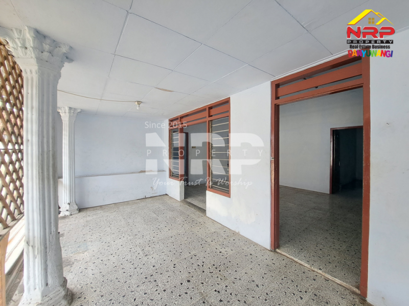 Disewakan rumah dan gudang sangat prospek di Tepi Jalan Gatot Subroto - Banyuwangi Disewakan rumah dan gudang sangat prospek di Tepi Jalan Gatot Subroto - Banyuwangi Disewakan rumah dan gudang sangat prospek di Tepi Jalan Gatot Subroto - Banyuwangi
Lokasi Sangat Strategis 0 Jalan Provinsi Banyuwangi
Sangat Cocok Untuk NRP BANYUWANGI
