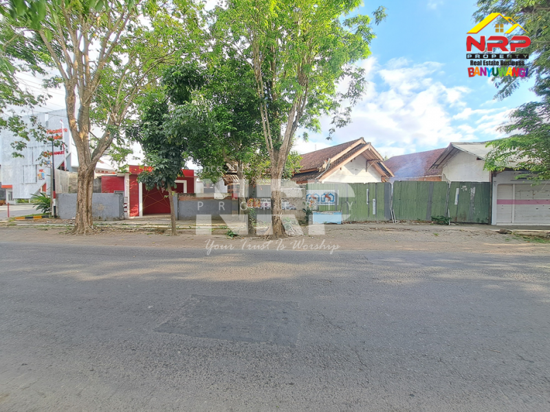 Disewakan Rumah dan Toko Prospek di Jl. Kepiting, Sobo - Banyuwangi  Disewakan Rumah dan Toko Prospek di Jl. Kepiting, Sobo - Banyuwangi  Disewakan Rumah dan Toko Prospek di Jl. Kepiting, Sobo - Banyuwangi 
Terletak dikawasan sentra bisnis dan kuliner, pedidikan, dan pertokoan. 
Dekat taman NRP BANYUWANGI