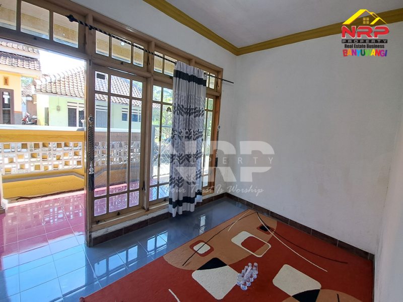 Disewakan Rumah di Karangrejo - Banyuwangi  Disewakan Rumah di Karangrejo - Banyuwangi  Disewakan Rumah di Karangrejo - Banyuwangi&nbsp;
Rumah sewa luas di tengah kota, Dekat dengan Pantai Marina Boom Banyuwangi.&nbsp;
Dekat dengan pasar NRP BANYUWANGI