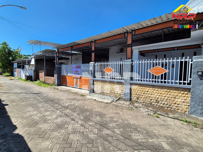 Disewakan Rumah di Tengah Kota, Karangrejo - Banyuwangi  Disewakan Rumah di Tengah Kota, Karangrejo - Banyuwangi  Disewakan Rumah di Tengah Kota, Karangrejo - Banyuwangi&nbsp;
Dekat dengan Pasar Blambangan, Taman Blambangan, dan Pantai Boom Banyuwangi&nbsp;&nbsp;

Luas NRP BANYUWANGI