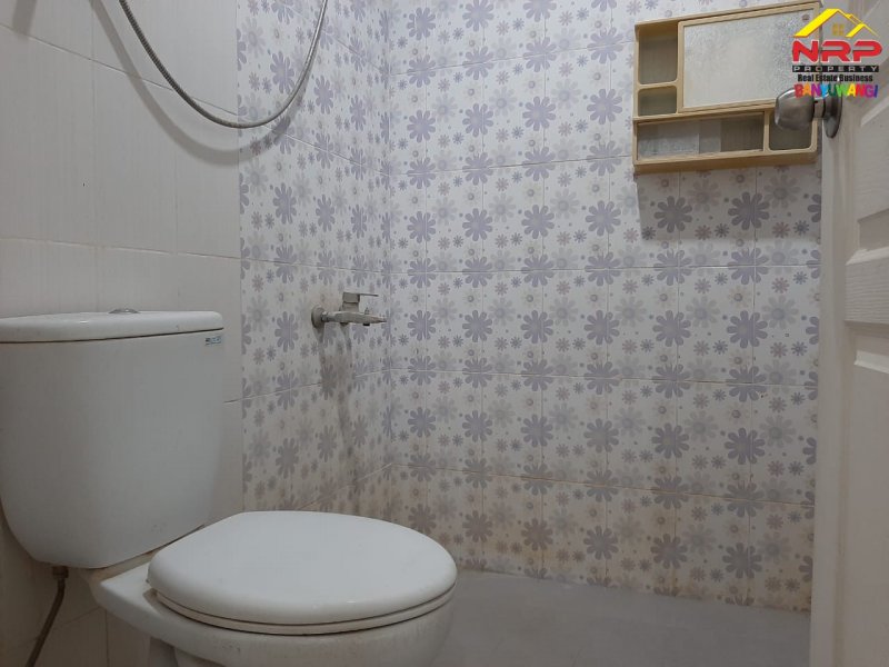 Disewakan Rumah Exclusive  Di Perum Gardenia Banyuwangi Disewakan Rumah Exclusive  Di Perum Gardenia Banyuwangi Disewakan Rumah Exclusive&nbsp; Di Perum Gardenia Banyuwangi. Hunian Elit Pusat Kota Dengan Lingkungan Aman, nyaman dan asri. Dengan Fasilitas Keamanan 24 Jam NRP BANYUWANGI