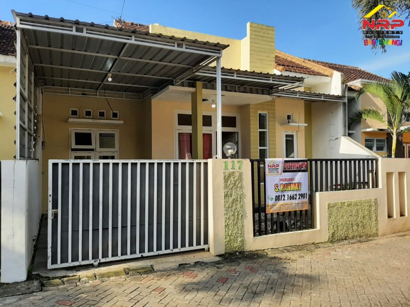 Disewakan Rumah Exclusive  Di Perum Gardenia Banyuwangi Disewakan Rumah Exclusive  Di Perum Gardenia Banyuwangi Disewakan Rumah Exclusive&nbsp; Di Perum Gardenia Banyuwangi. Hunian Elit Pusat Kota Dengan Lingkungan Aman, nyaman dan asri. Dengan Fasilitas Keamanan 24 Jam NRP BANYUWANGI