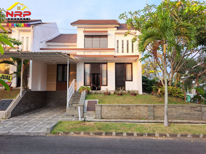 Disewakan Rumah Exclusive Full Furniture di dalam Kawasan El Royal Hotel dan Banyuwangi Park. Disewakan Rumah Full Furniture di dalam Kawasan El Royal Hotel dan Banyuwangi Park. Disewakan Rumah Exclusive Full Furniture di dalam Kawasan El Royal Hotel dan Banyuwangi Park.
Lokasi Sangat Strategis. Lingkungan nyaman, aman dan NRP BANYUWANGI