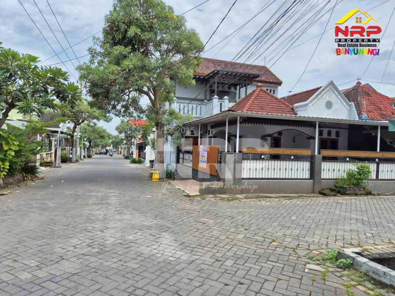 Disewakan Rumah Hook di Perum. Mendut Regency - Banyuwangi  Disewakan Rumah Hook di Perum. Mendut Regency - Banyuwangi  Disewakan Rumah Hook di Perum. Mendut Regency - Banyuwangi&nbsp;
Hunian Exclusive terletak di Kawasan Perumahan Elit di Pusat Kota Banyuwangi

Luas Tanah : NRP BANYUWANGI