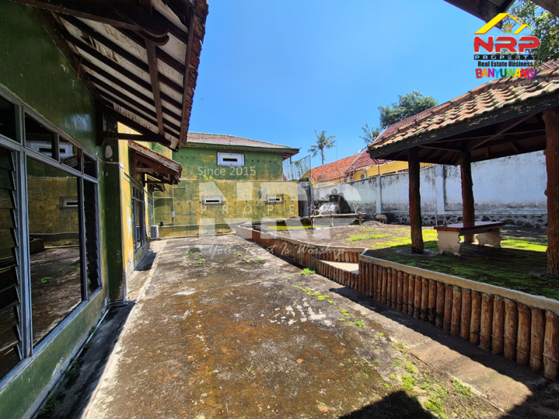 Disewakan Rumah klasik dengan nuansa elegan, lokasi super strategis tepat di depan RS Yasmin Banyuwangi. Disewakan Rumah klasik dengan nuansa elegan, lokasi super strategis di Banyuwangi Kota  Disewakan Rumah klasik dengan nuansa elegan, lokasi super strategis tepat di depan RS Yasmin Banyuwangi.
Hunian nyaman sekaligus investasi bernilai NRP BANYUWANGI