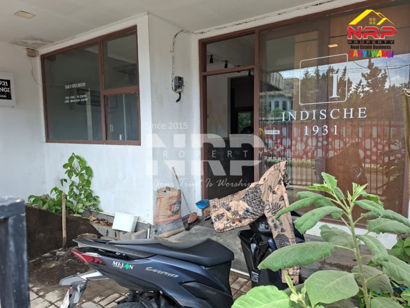 Disewakan Rumah Klasik Ex Cafe di Belakang Kampus Untag, Tamanbaru - Banyuwangi  Disewakan Rumah Klasik Ex Cafe di Belakang Kampus Untag, Tamanbaru - Banyuwangi  Disewakan Rumah Klasik Ex Cafe di Belakang Kampus Untag, Tamanbaru - Banyuwangi&nbsp;
Cocok untuk cafe, hunian, toko dll&nbsp;

LT/LB : 200/120 NRP BANYUWANGI