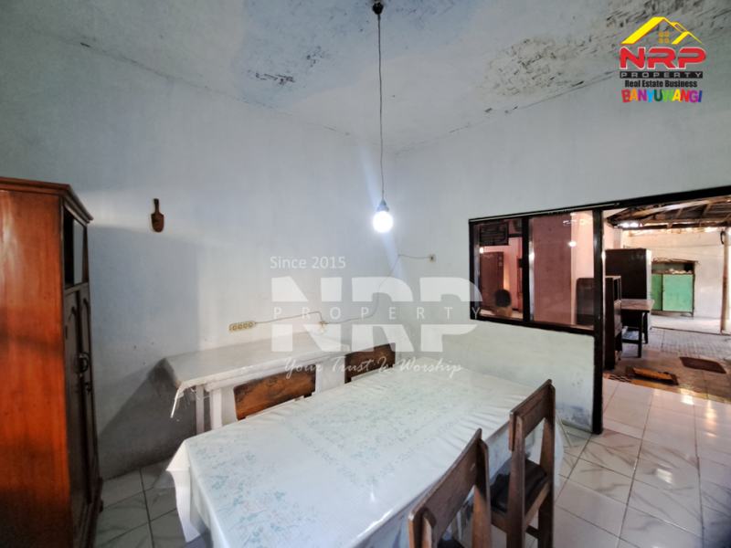 Disewakan rumah klasik luas di Banyuwangi Kota  Disewakan rumah klasik luas di Banyuwangi Kota  Disewakan rumah klasik luas di Banyuwangi Kota&nbsp;
Dekat dengan kawasan bisnis dan kantor pemerintahan Banyuwangi&nbsp;
Cocok untuk hunian pribadi, mess NRP BANYUWANGI