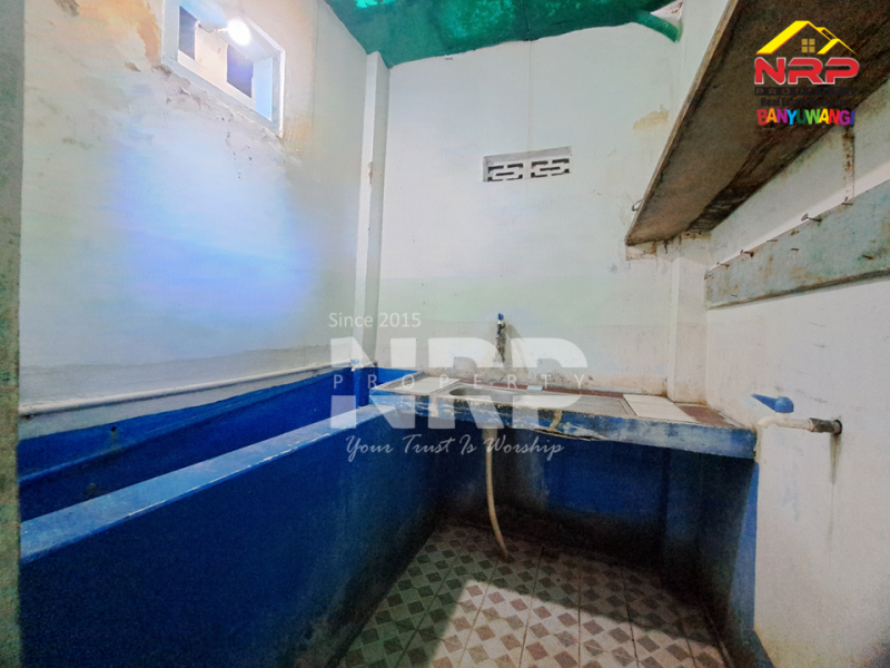 Disewakan rumah klasik luas di Banyuwangi Kota  Disewakan rumah klasik luas di Banyuwangi Kota  Disewakan rumah klasik luas di Banyuwangi Kota&nbsp;
Dekat dengan kawasan bisnis dan kantor pemerintahan Banyuwangi&nbsp;
Cocok untuk hunian pribadi, mess NRP BANYUWANGI