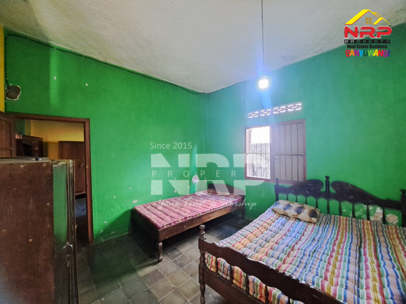 Disewakan rumah klasik luas di Banyuwangi Kota  Disewakan rumah klasik luas di Banyuwangi Kota  Disewakan rumah klasik luas di Banyuwangi Kota&nbsp;
Dekat dengan kawasan bisnis dan kantor pemerintahan Banyuwangi&nbsp;
Cocok untuk hunian pribadi, mess NRP BANYUWANGI