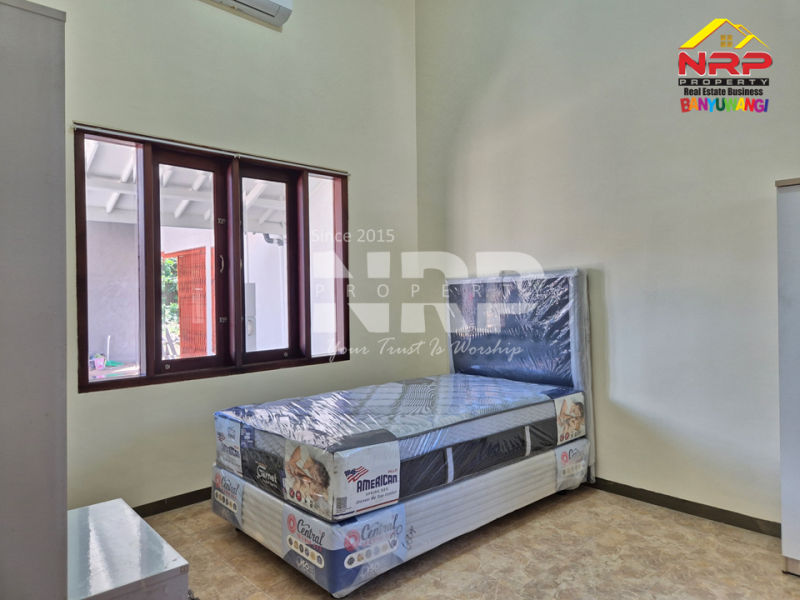 Disewakan Rumah Luas dan Exclusive Full Furniture di Jl. Mendut Banyuwangi  Disewakan rumah mewah di banyuwangi kota  Disewakan Rumah Luas dan Exclusive Full Furniture di Jl. Mendut Banyuwangi&nbsp;
Hunian Nyaman di Pusat Kota Banyuwangi.
Lokasi Sangat Strategis, dekat NRP BANYUWANGI