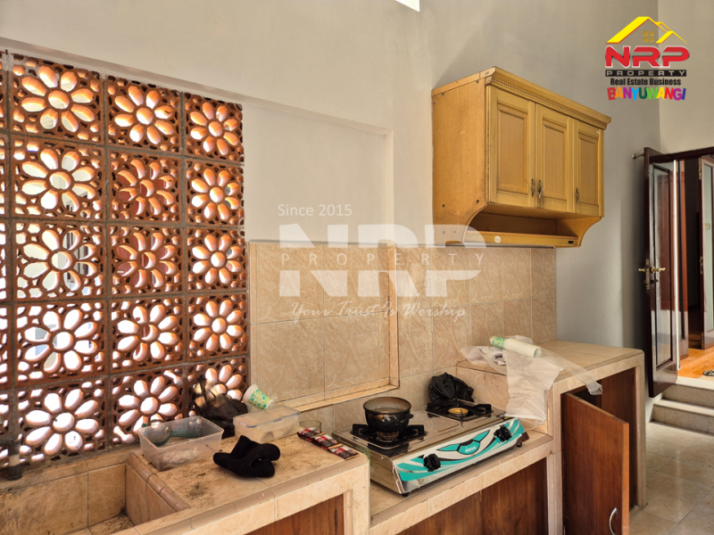 Disewakan Rumah Luas dan Exclusive Full Furniture di Jl. Mendut Banyuwangi  Disewakan rumah mewah di banyuwangi kota  Disewakan Rumah Luas dan Exclusive Full Furniture di Jl. Mendut Banyuwangi&nbsp;
Hunian Nyaman di Pusat Kota Banyuwangi.
Lokasi Sangat Strategis, dekat NRP BANYUWANGI