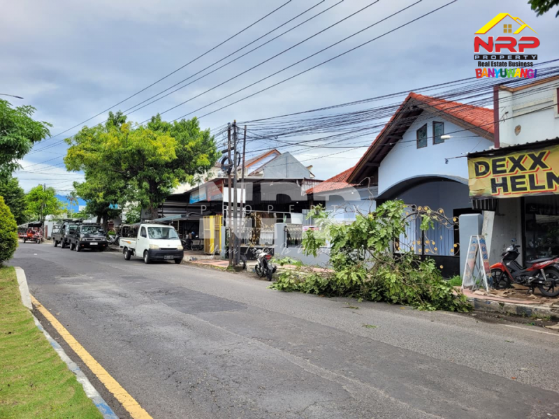 Disewakan Rumah luas dan Prospek di Jl. Brawijaya - Banyuwangi Disewakan Rumah luas dan Prospek di Jl. Brawijaya - Banyuwangi Disewakan Rumah luas dan Prospek di Jl. Brawijaya - Banyuwangi
Premium Location di Pusat Kota Banyuwangi. Kawasan perumahan dan NRP BANYUWANGI