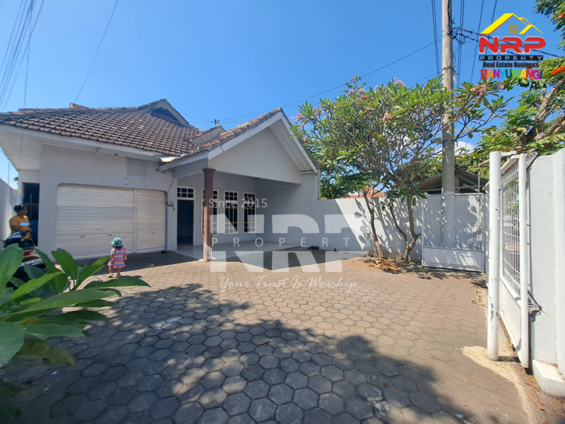 Disewakan Rumah luas dan Prospek di Kebalenan - Banyuwangi Disewakan Rumah luas dan Prospek di Kebalenan - Banyuwangi Disewakan Rumah luas dan Prospek di Kebalenan - Banyuwangi
Premium Location di Pusat Kota Banyuwangi. Kawasan perumahan dan perkantoran/Industri&nbsp;
Cocok NRP BANYUWANGI