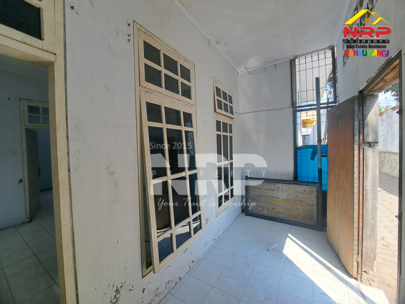 Disewakan Rumah luas dan Prospek di Kebalenan - Banyuwangi Disewakan Rumah luas dan Prospek di Kebalenan - Banyuwangi Disewakan Rumah luas dan Prospek di Kebalenan - Banyuwangi
Premium Location di Pusat Kota Banyuwangi. Kawasan perumahan dan perkantoran/Industri&nbsp;
Cocok NRP BANYUWANGI