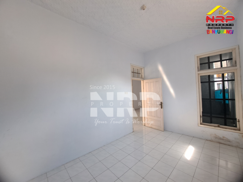 Disewakan Rumah luas dan Prospek di Kebalenan - Banyuwangi Disewakan Rumah luas dan Prospek di Kebalenan - Banyuwangi Disewakan Rumah luas dan Prospek di Kebalenan - Banyuwangi
Premium Location di Pusat Kota Banyuwangi. Kawasan perumahan dan perkantoran/Industri&nbsp;
Cocok NRP BANYUWANGI
