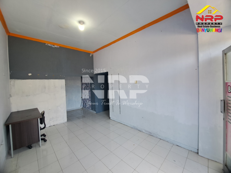 Disewakan Rumah Minimalis dengan Ruang Usaha di Kebalenan - Banyuwangi Disewakan Bulanan Rumah Minimalis dengan Ruang Usaha di Kebalenan - Banyuwangi Disewakan Rumah Minimalis dengan Ruang Usaha di Kebalenan - Banyuwangi
Hunian Nyaman di Pusat Kota Banyuwangi
Akses 0 Jalan Provinsi "Jl. NRP BANYUWANGI