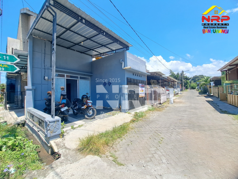 Disewakan Rumah Minimalis dengan Ruang Usaha di Kebalenan - Banyuwangi Disewakan Bulanan Rumah Minimalis dengan Ruang Usaha di Kebalenan - Banyuwangi Disewakan Rumah Minimalis dengan Ruang Usaha di Kebalenan - Banyuwangi
Hunian Nyaman di Pusat Kota Banyuwangi
Akses 0 Jalan Provinsi "Jl. NRP BANYUWANGI